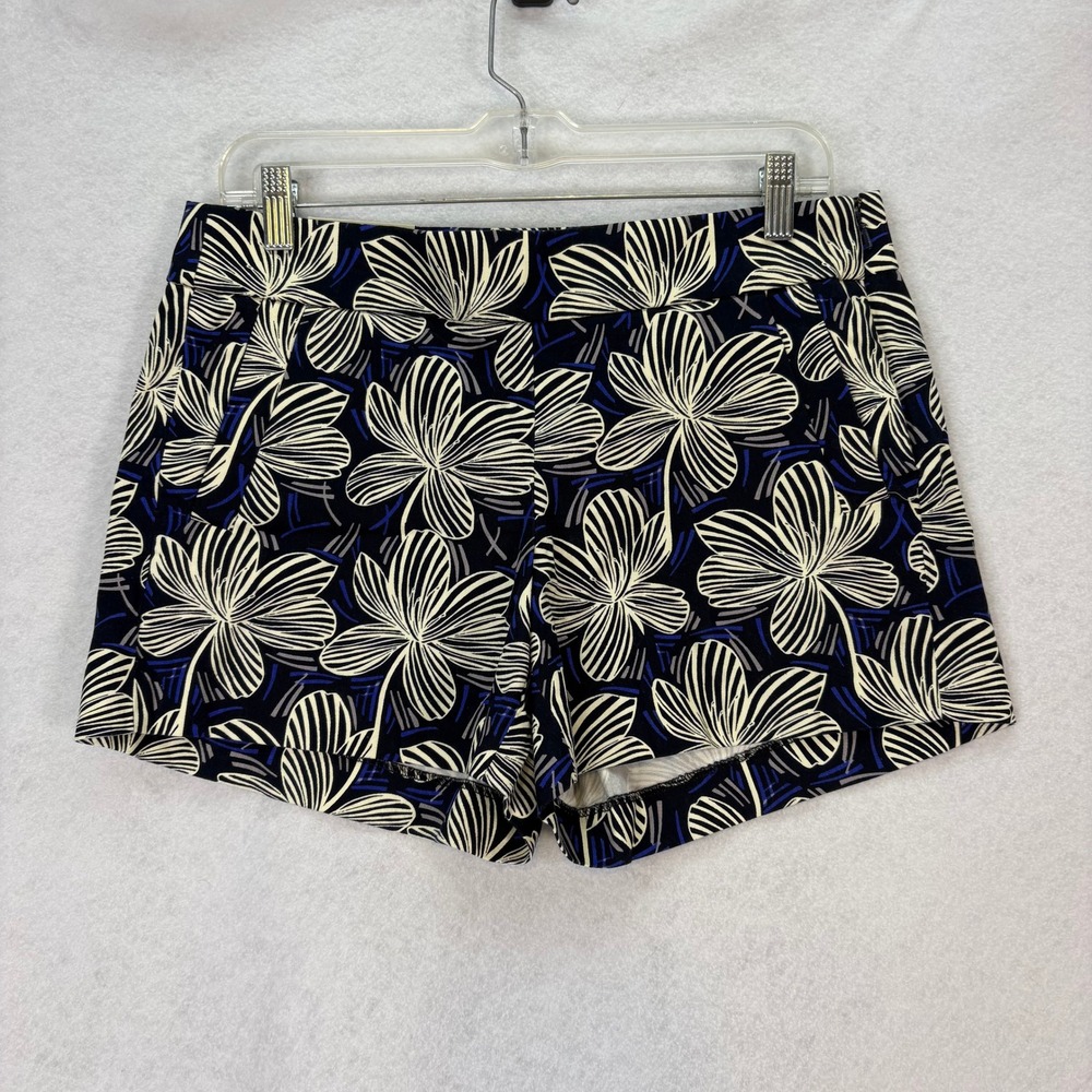 NWT J.Crew Women's Size 6 Black/White City Fit Chino Floral Shorts 4" inseam‎
